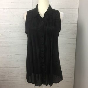 Button up pleated top. Pics do not do justice